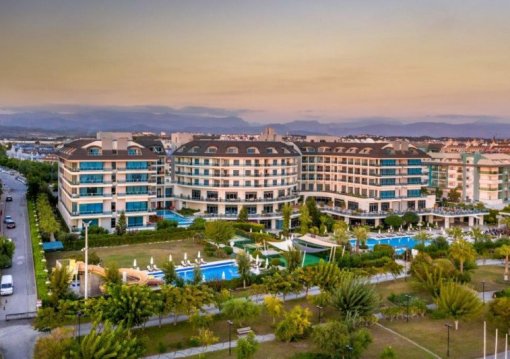 Side utazás Commodore Elite Suite Hotel