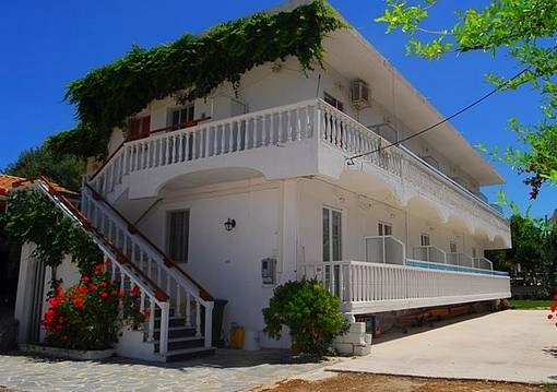 Zakynthos Laganas utazás Sorrento Stúdiók