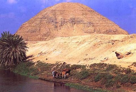 Egyiptomi Hawara piramis