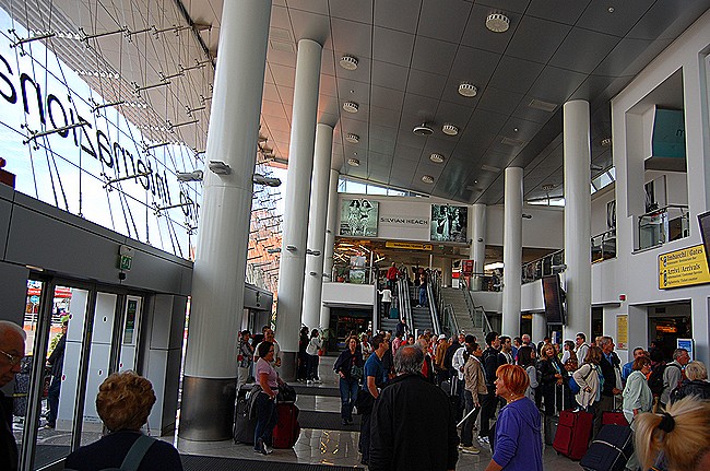 Nápoly reptér belül