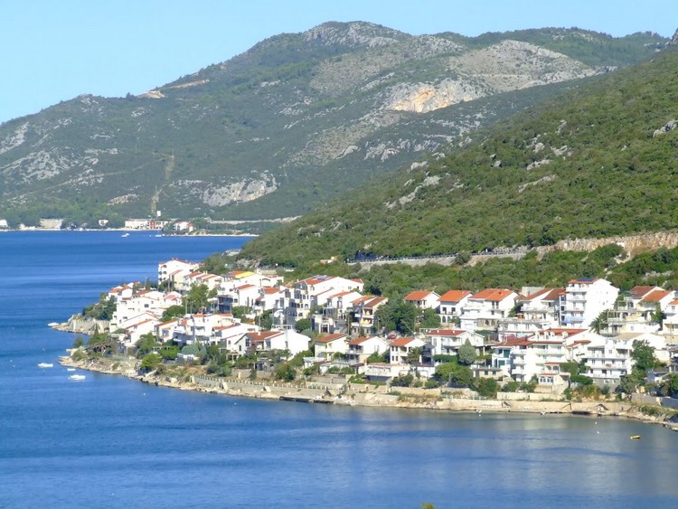 Neum utazás