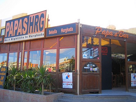 Régi Papas Bár a Shereaton Road-on